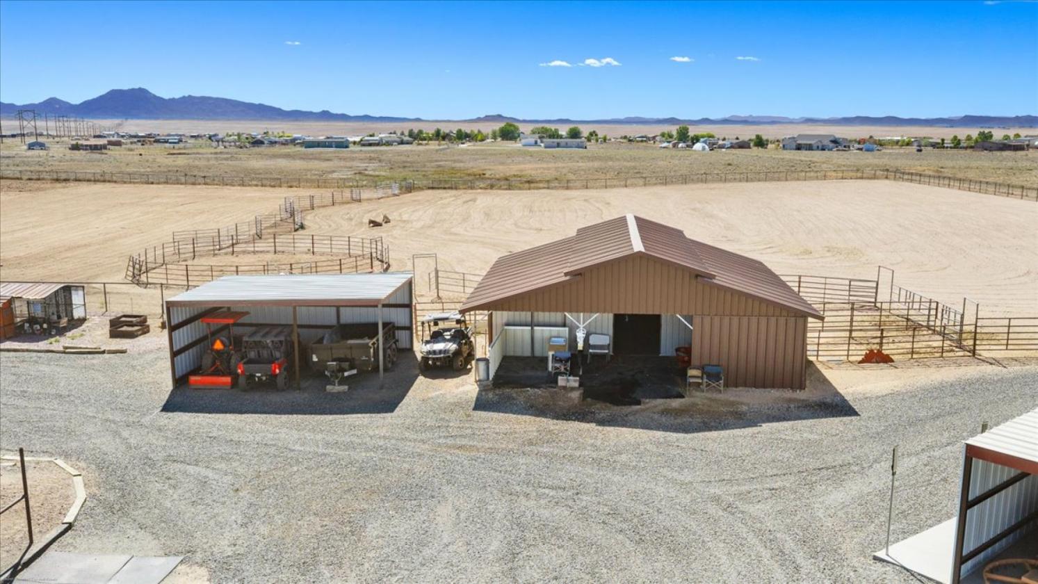 Space to Roam. Built for Horses. 10 Acres For You! - photo 27