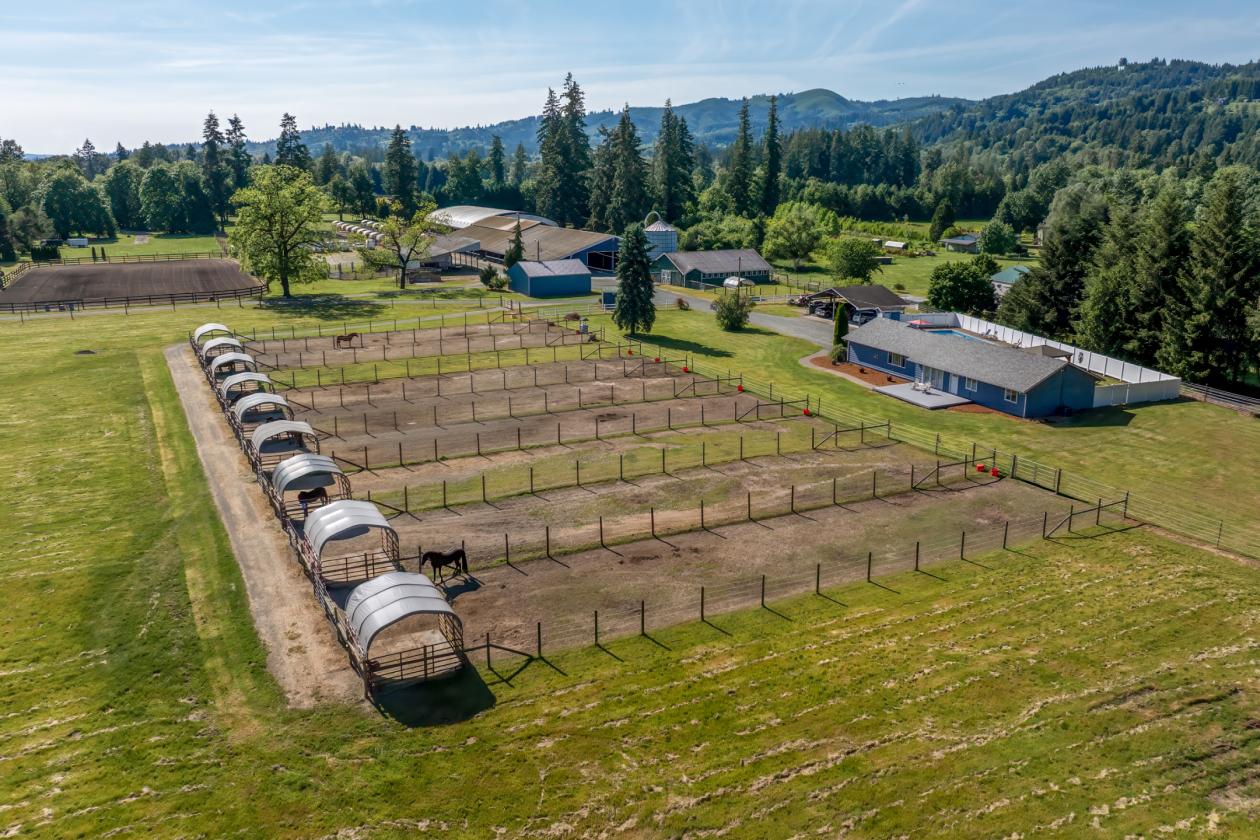 Gated Turnkey 17-Acre Equestrian Facility - photo 1