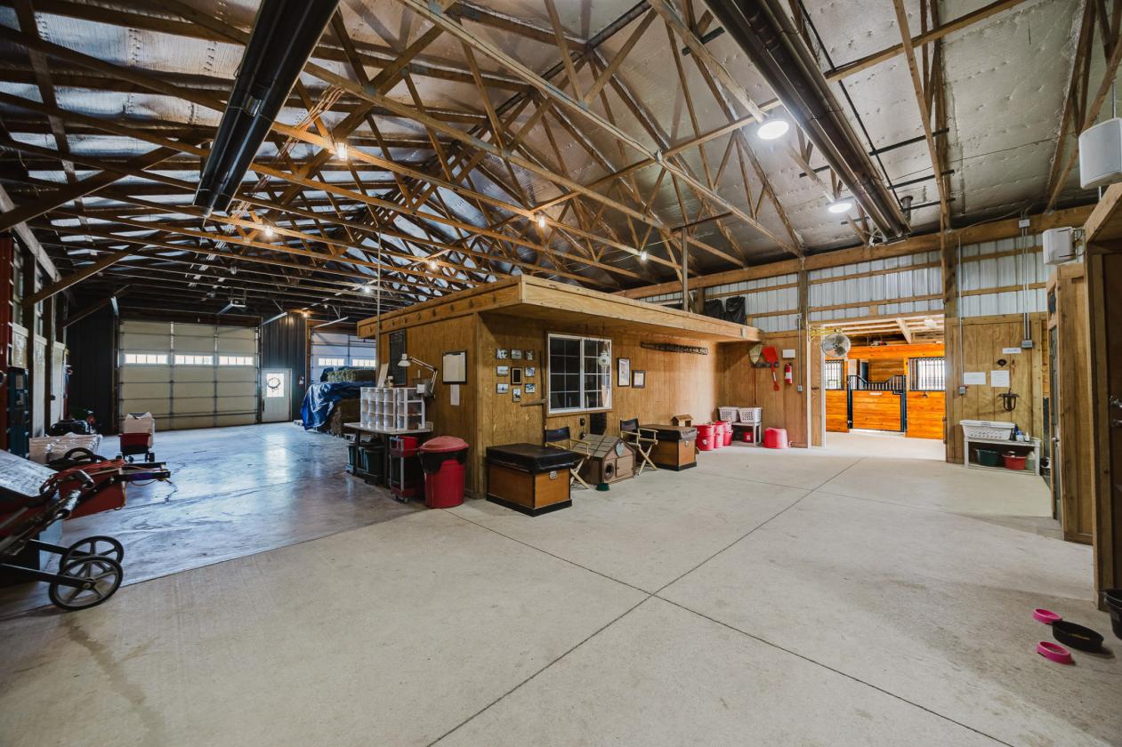 Exceptional equestrian estate on 18+ acres! - photo 21