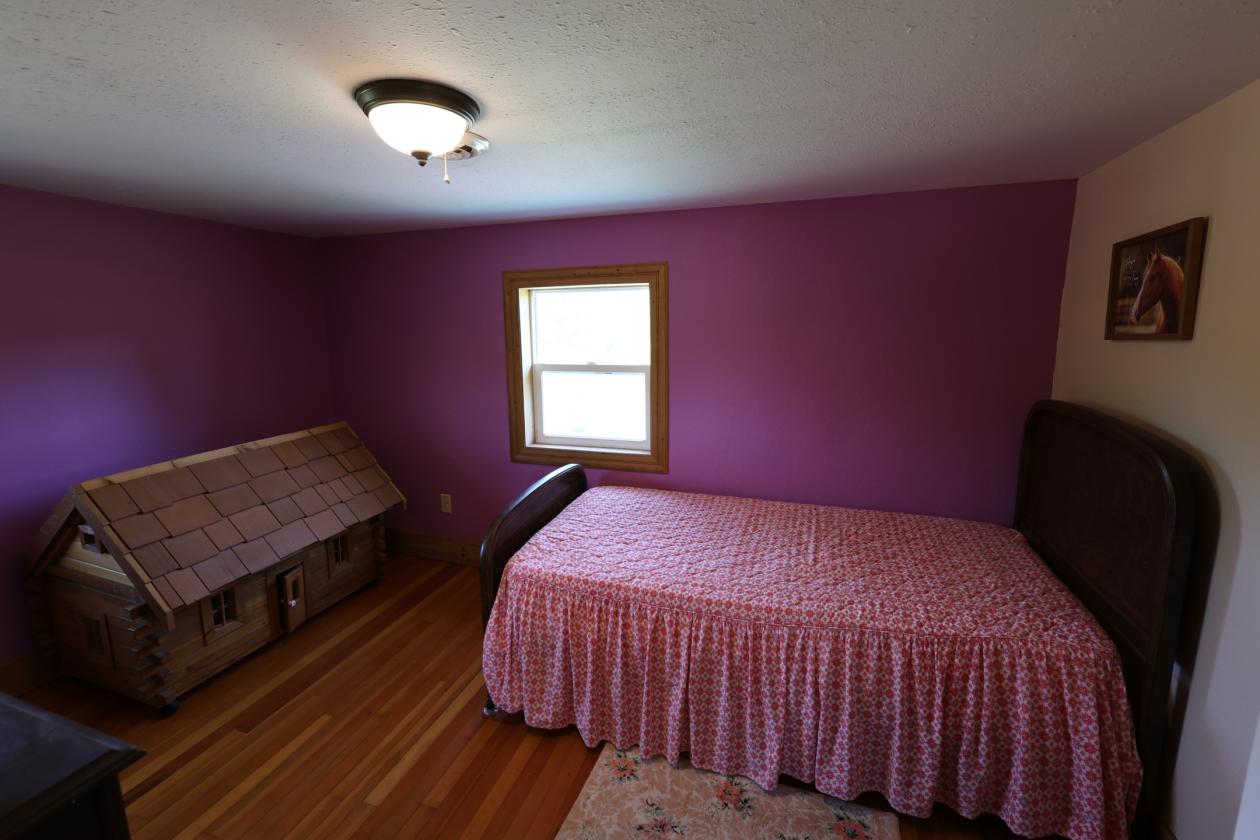 Riverfront Farmette! 25+acres allows horses - photo 18