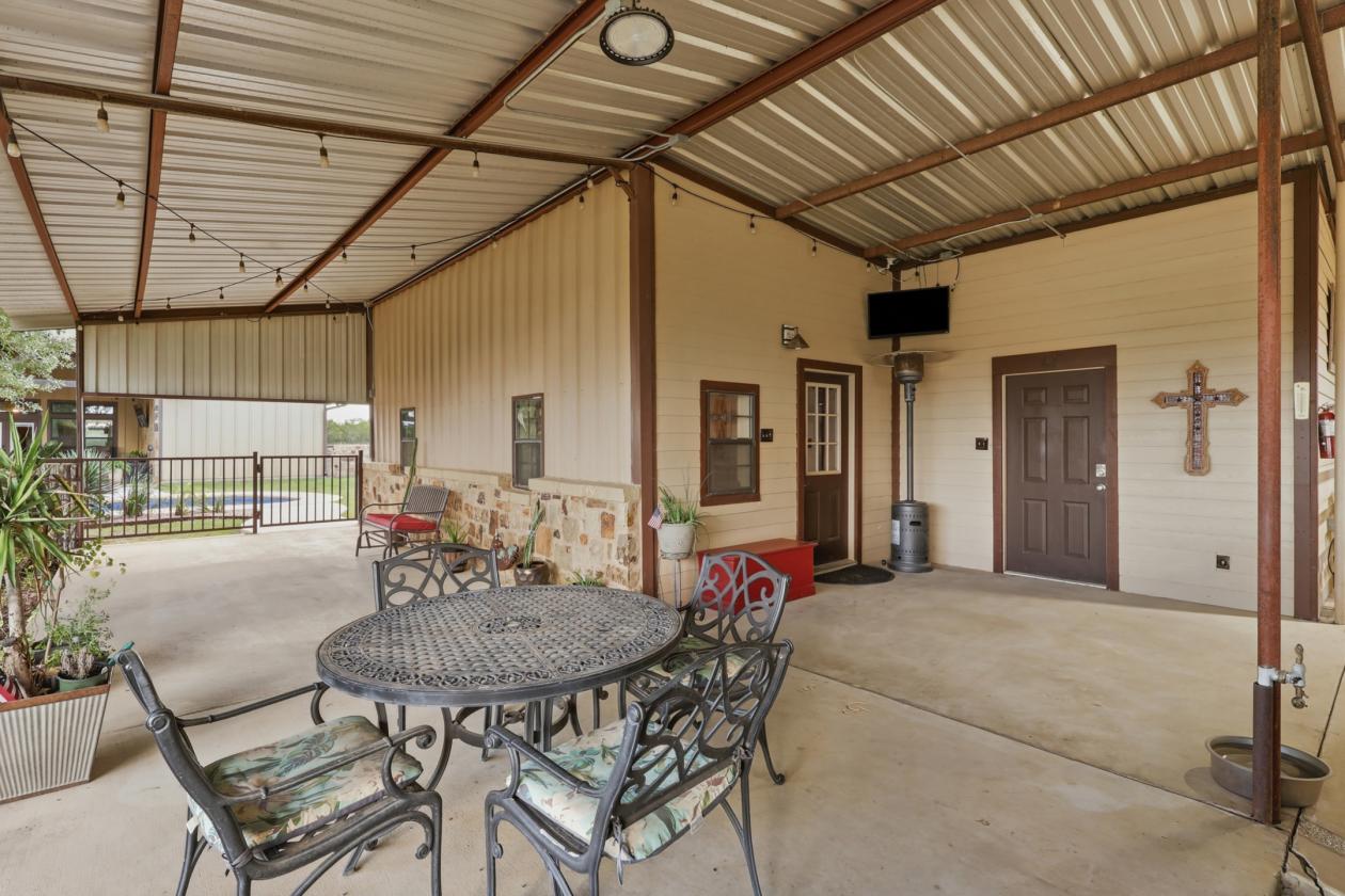Turn Key Horse Property In South Central Texas - photo 20