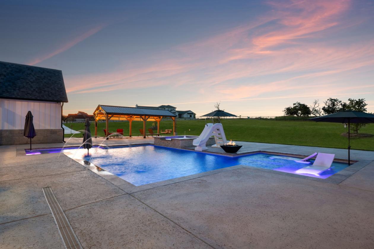 Horses Welcomed | Modern Luxury Farmhouse | 4 Acre - photo 24