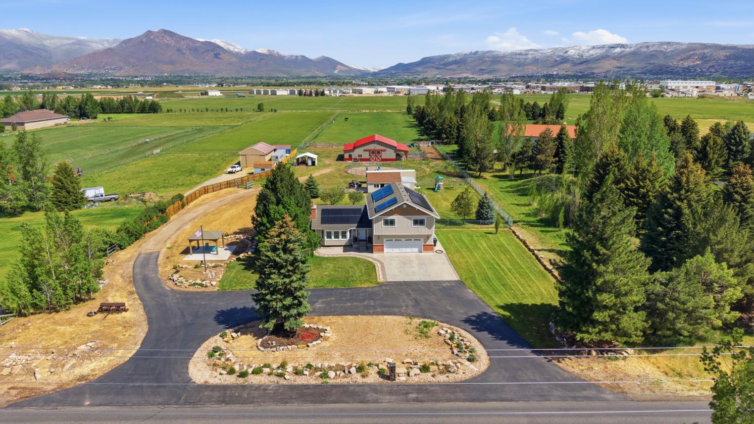 Amazing horse property - photo 2