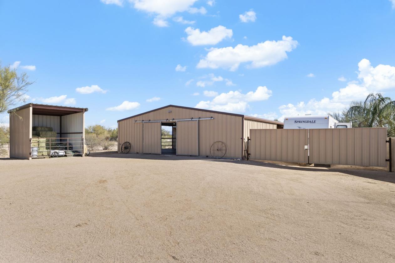 HORSE ENTHUSIAST'S RANCH - ULTIMATE WINTER RETREAT - photo 7