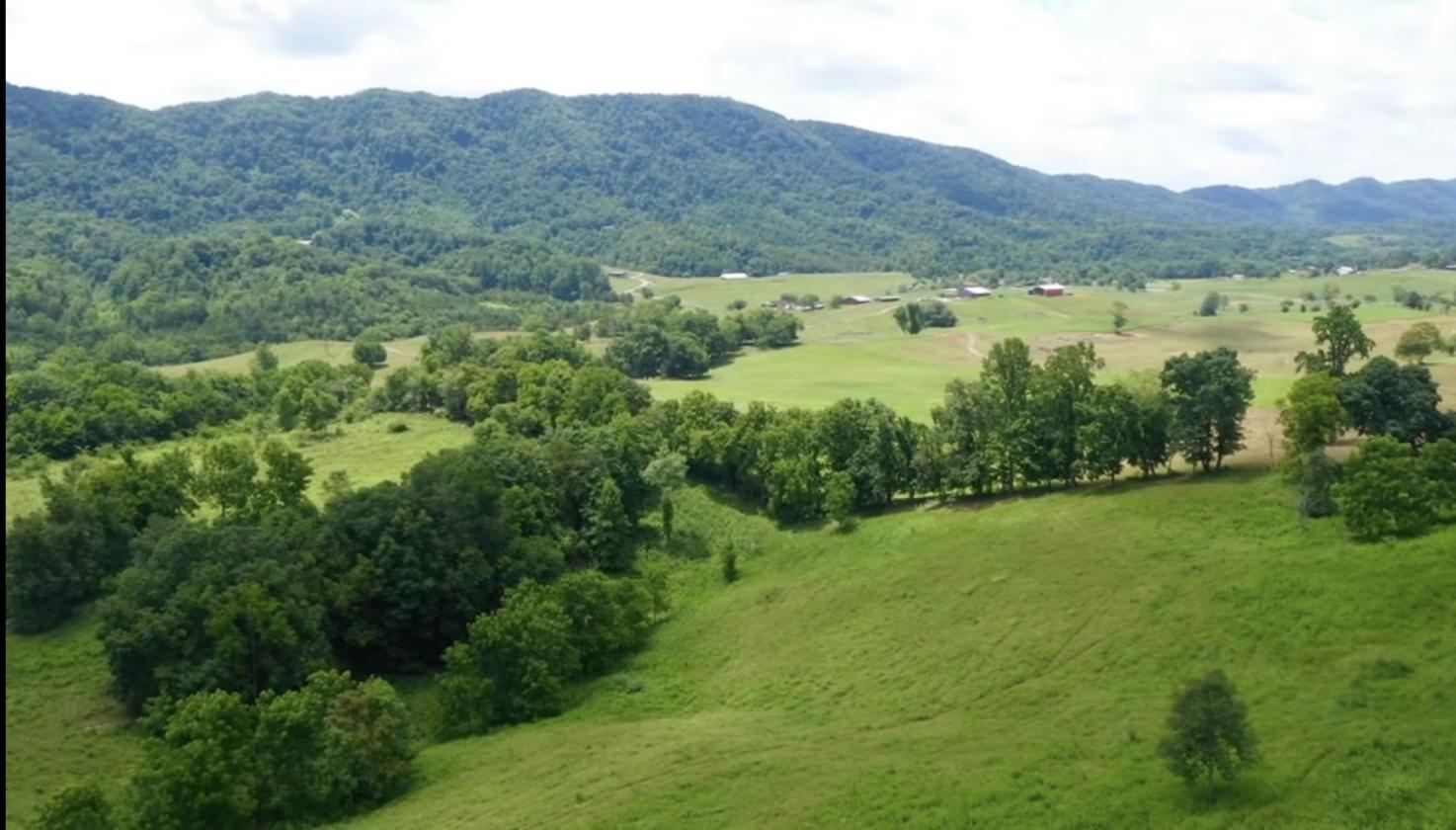 228 Acre Ranch-Gorgeous Views-Timberframe home - photo 5