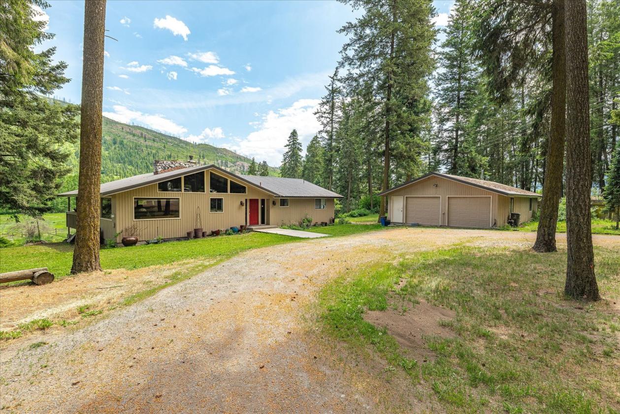 One-of-a-kind Custom Home! 16+ Acres on Mill Creek - photo 15