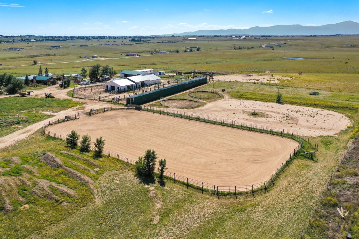 Boarding Facility - 40 stalls - 80 AC - 2 Homes - photo 1