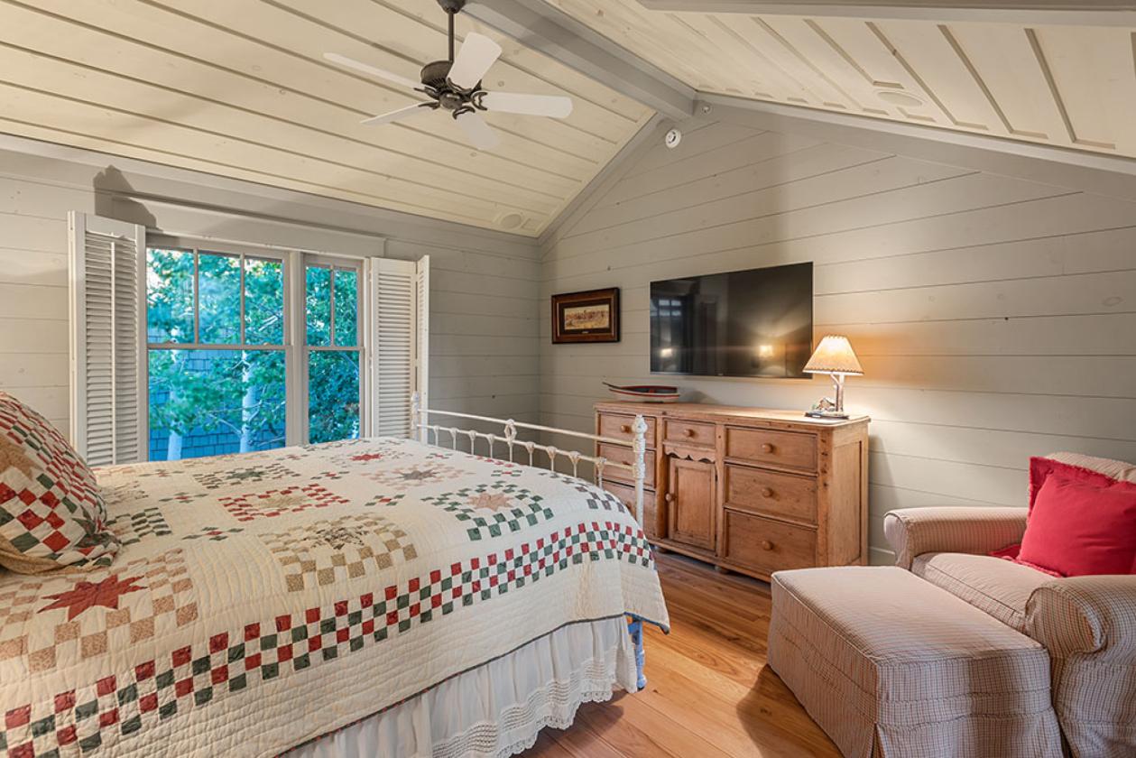 Quintessential Mountain Retreat - photo 17