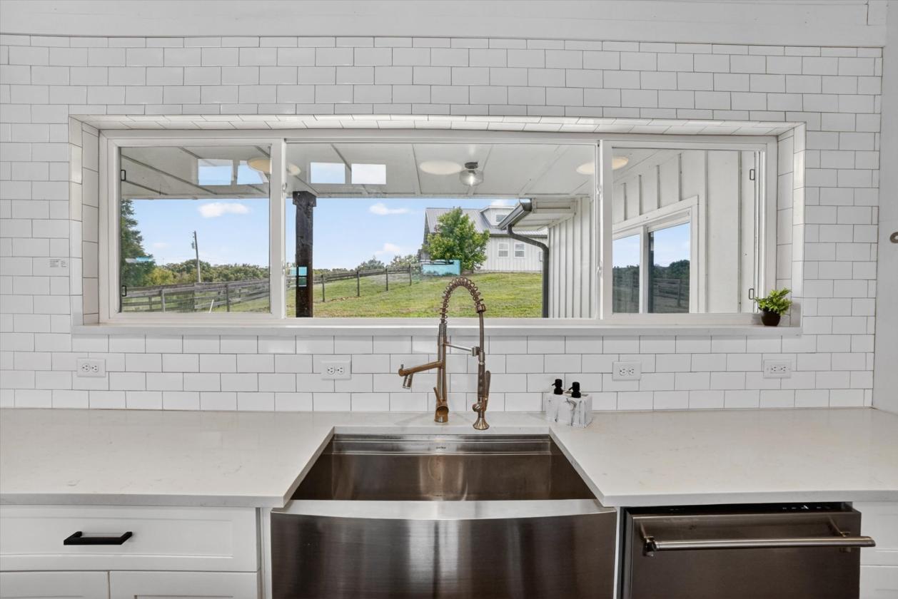 6.28-Acre Horse Farm in Shaw Farms - photo 9