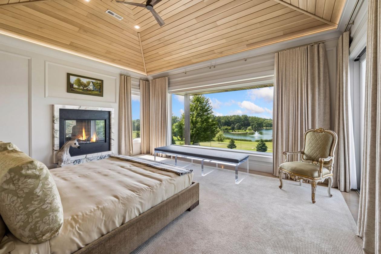 Calonett: 75-Acre Horse Estate - photo 9