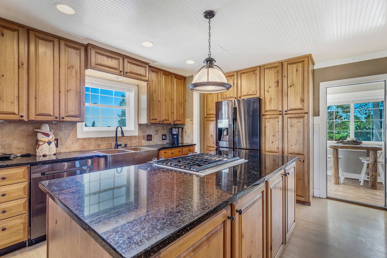 253 Acre Horse Property with Indoor Arena & Beautiful Home Keenesburg