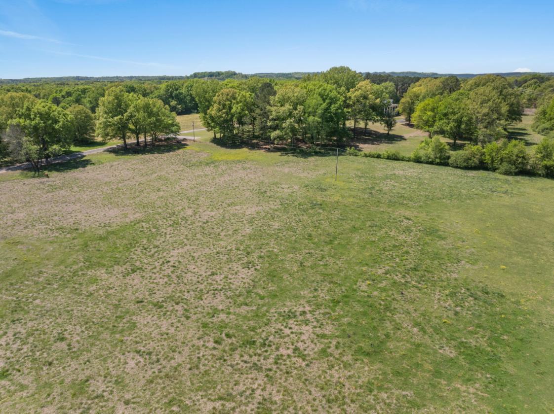 Timeless Southern Estate on 102 acres - photo 18