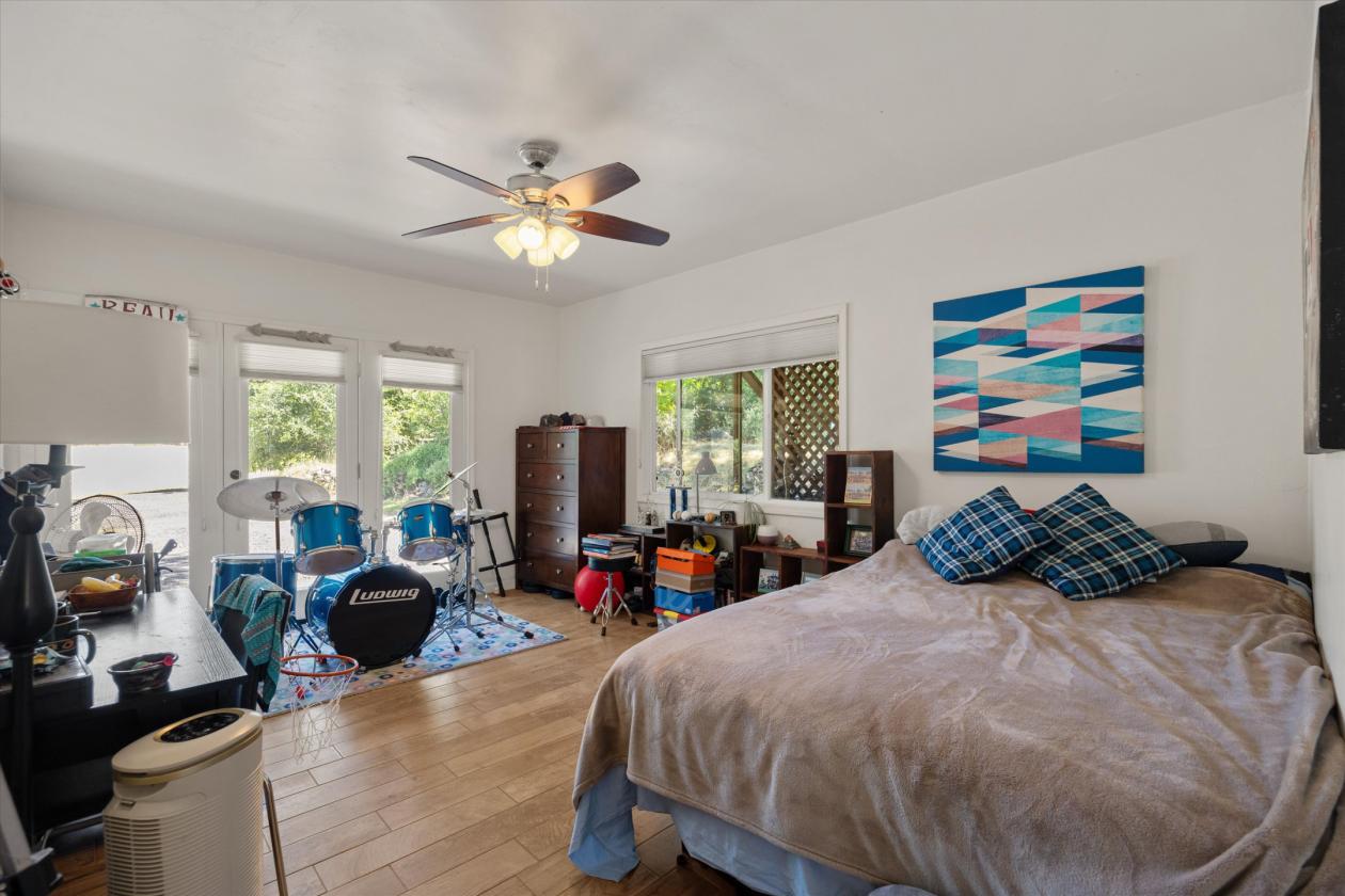 Charming Home on 12 Acres - photo 25