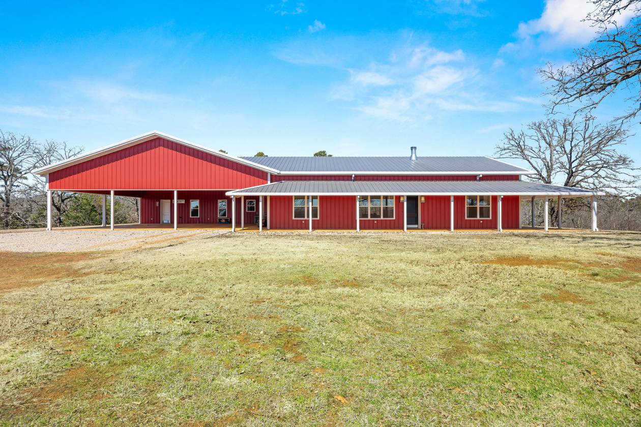 Horse Property for sale.