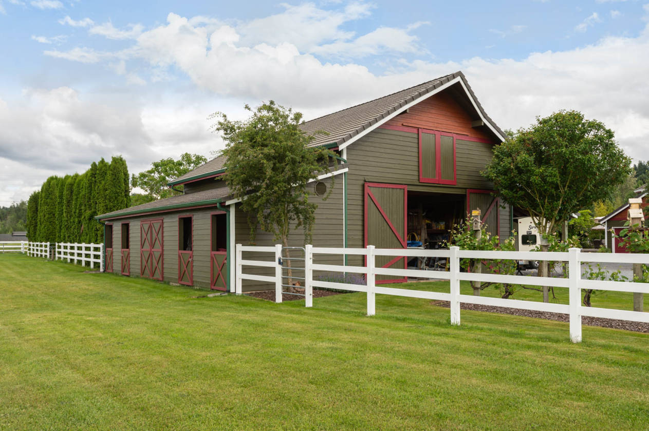 Horse Property / Wedding Venue Spanaway, Pierce County, Washington