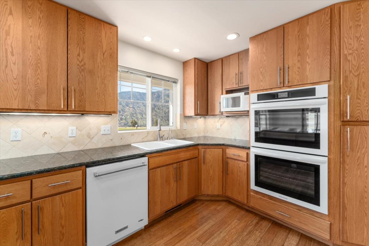 Lake Chelan Retreat - photo 18