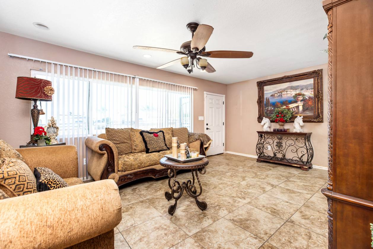 Horse Ranch w/ Arena, Barns, & RV Hookups - photo 9