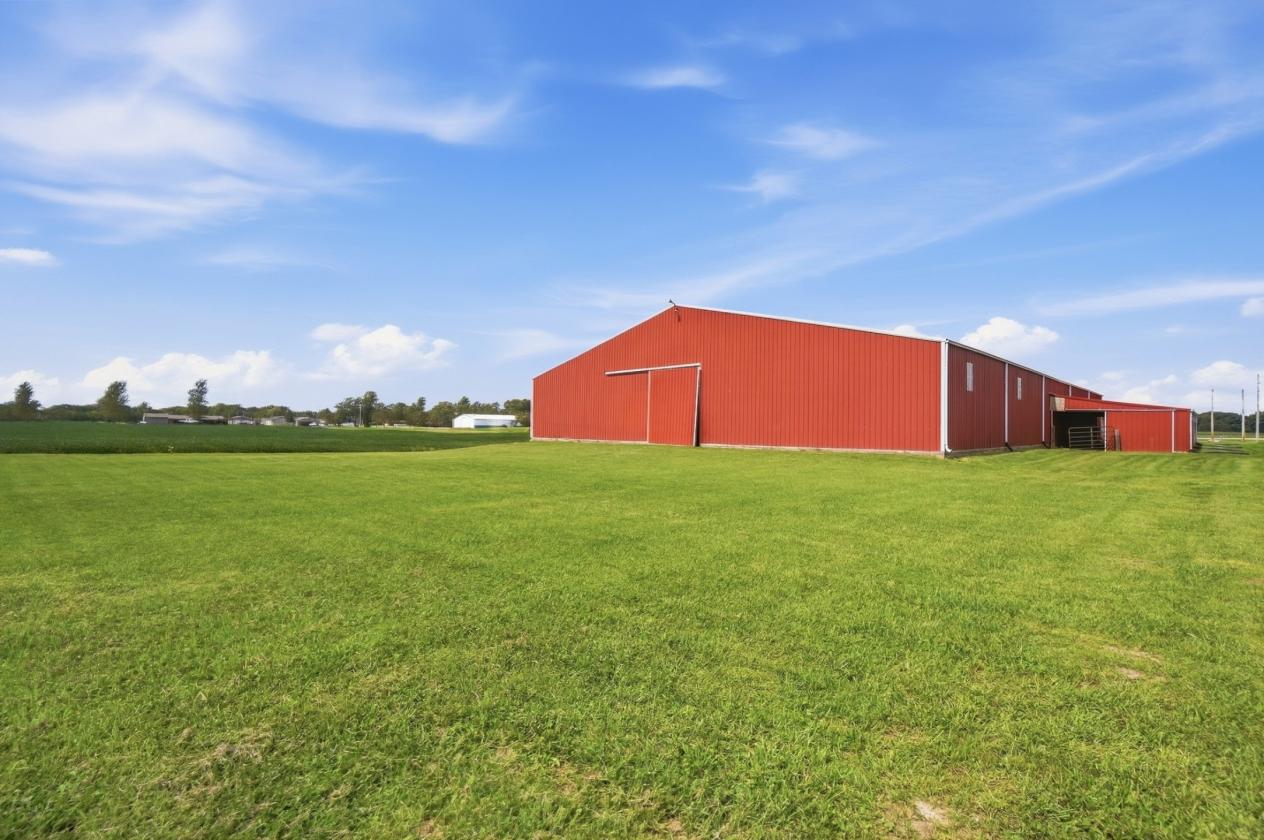 Country Living with Exceptional Equestrian Facilities - photo 10