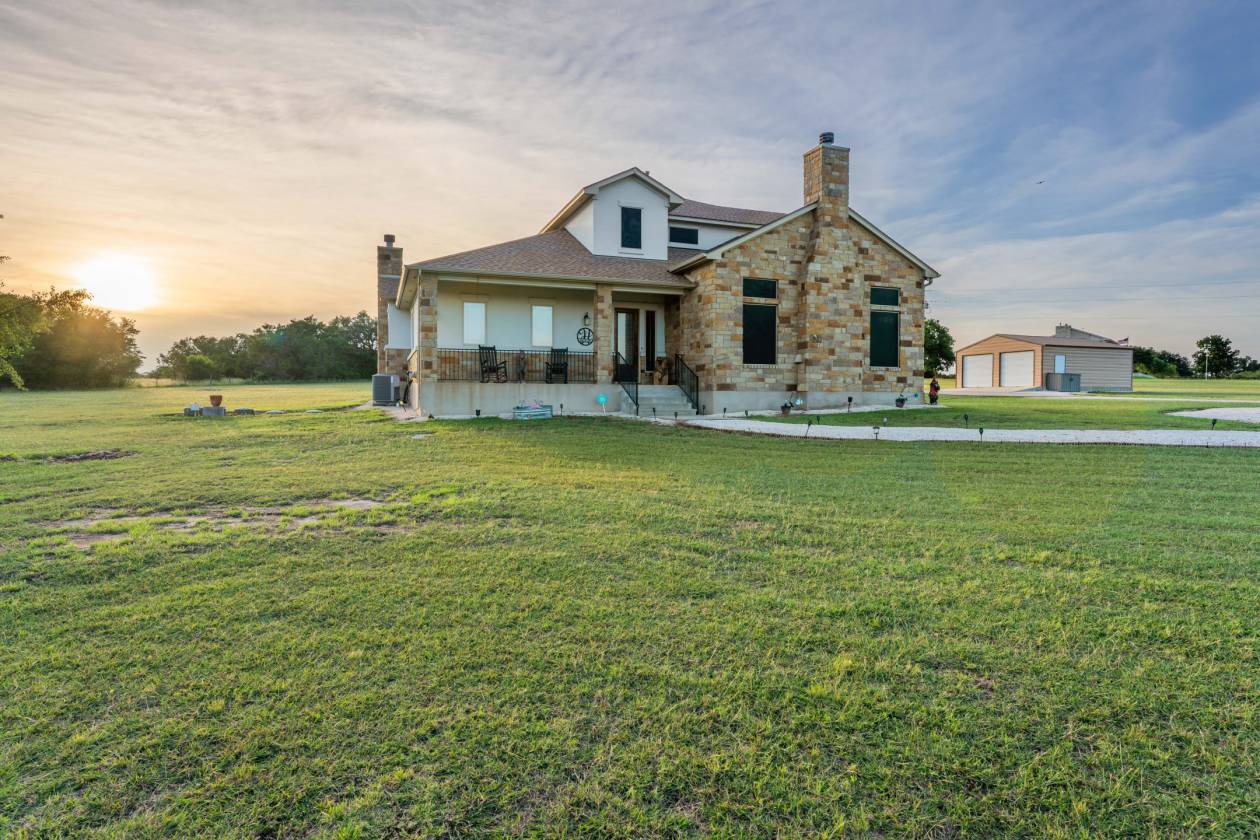 Horse Property for sale.