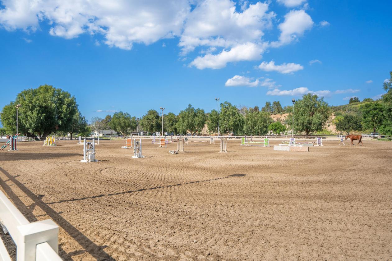 Equestrian & Investment Opportunity in Newhall - photo 13