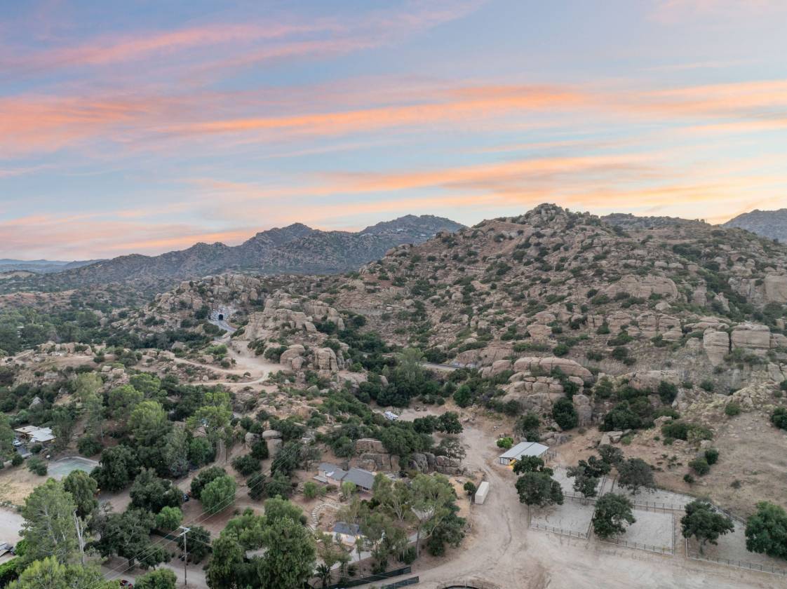 Serene 8-Acre Equestrian Retreat - photo 27