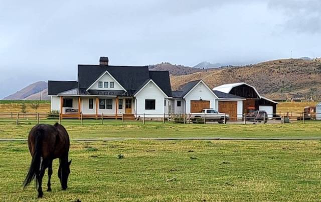 Horse Property for sale.