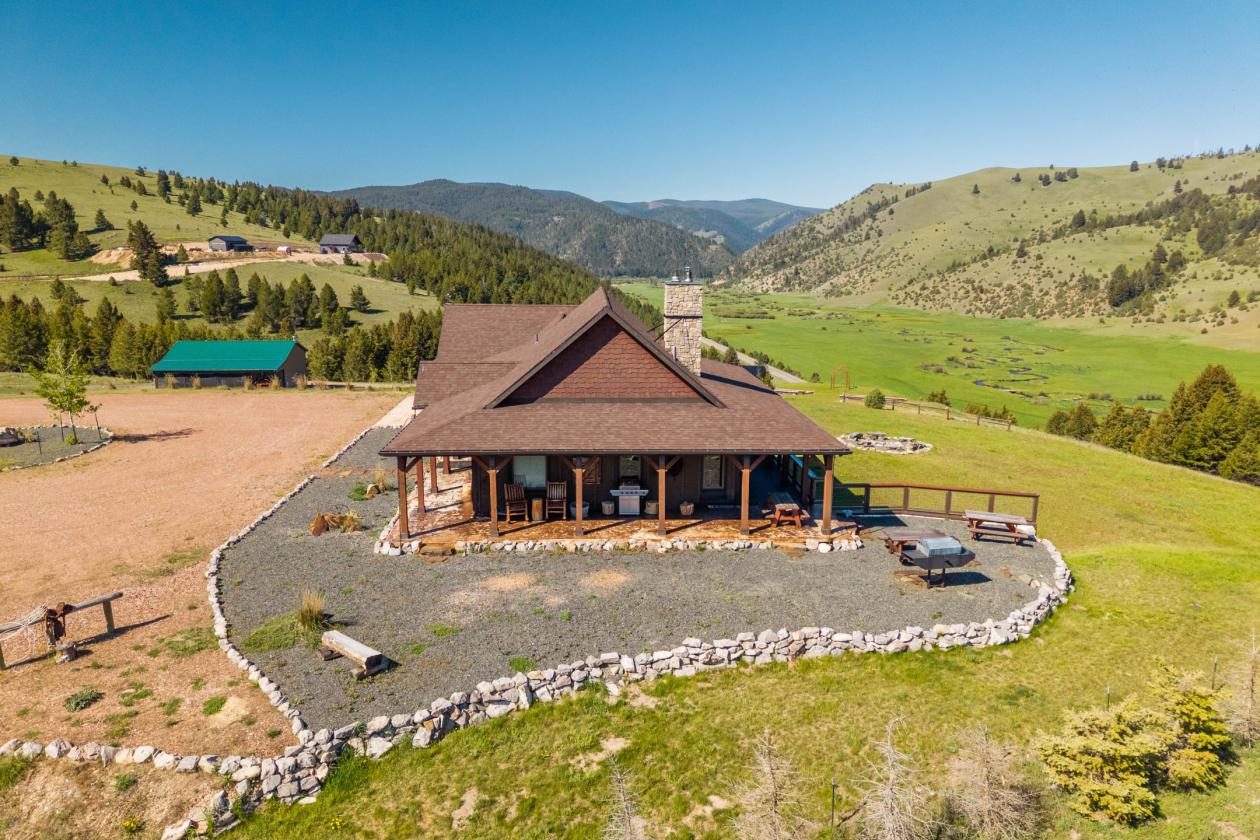 Extraordinary 13.27-Acre Mountain Retreat - photo 14