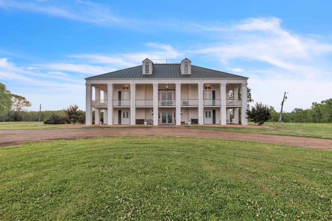 Remarkable 75-Acre West Lowndes County Estate - photo 3