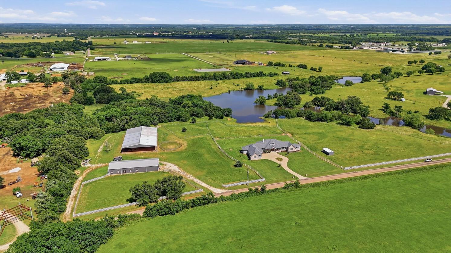Breathtaking 20+ acre paradise for equestrians - photo 7