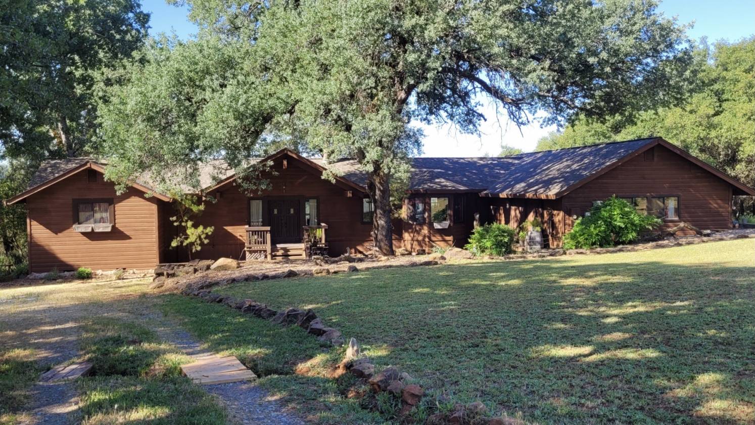 Horse Property for sale.