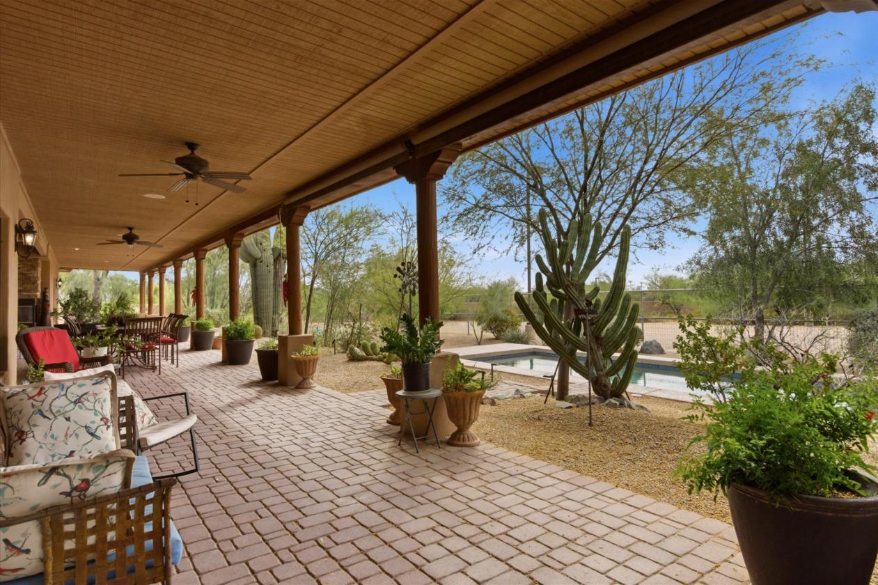 Unique Home on Acre+ Close to All Amenities - photo 1
