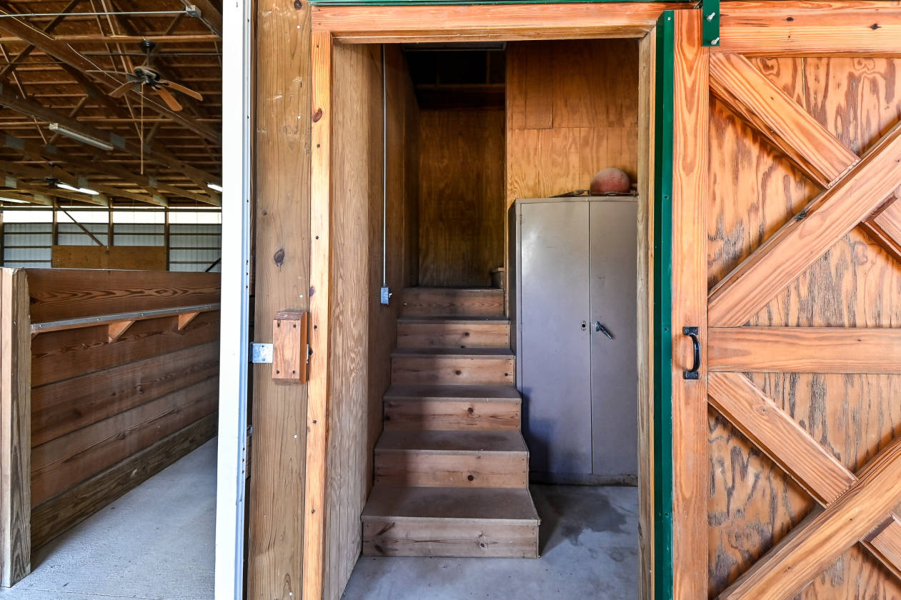 Private equestrian estate nestled on 13 acres with countryside views Elkhorn, Walworth County