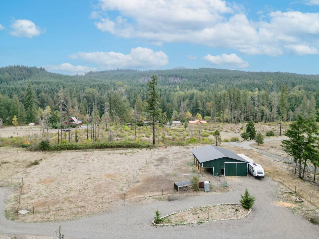 Horse Property for sale.