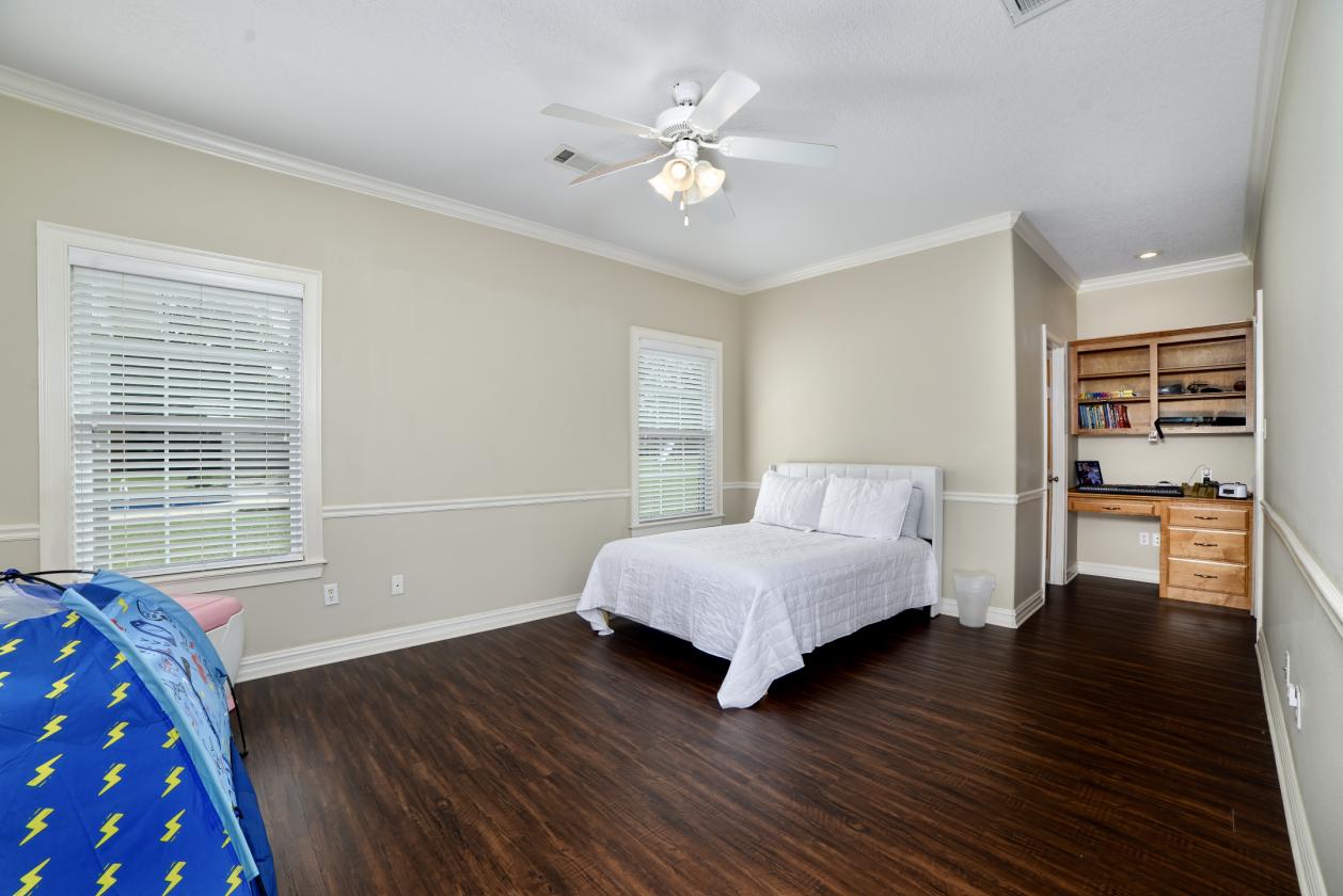 Custom Home on 14 Acres—Bring Your Horses! - photo 18