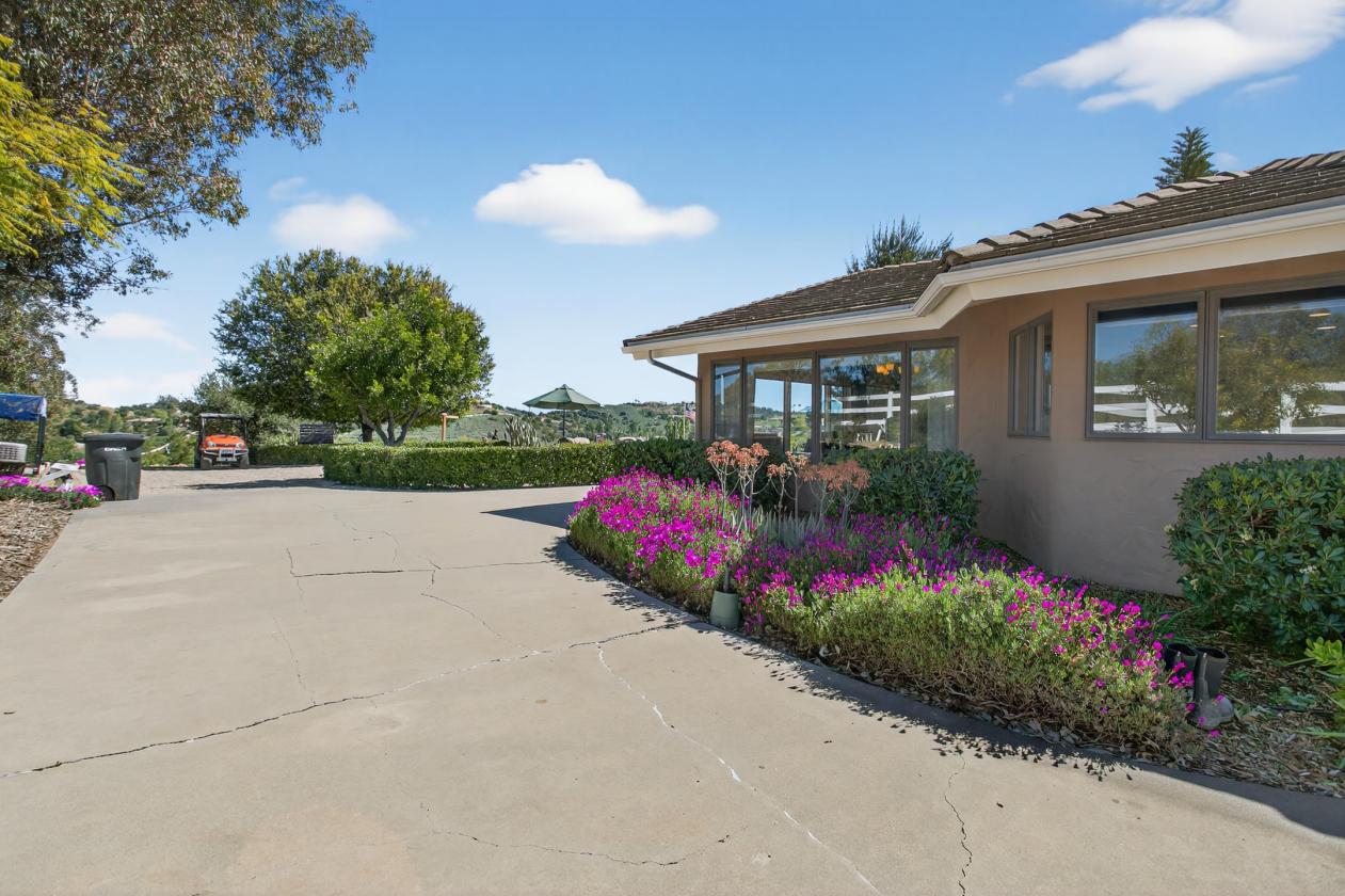 Private Sanctuary in La Cresta Equestrian Community - photo 28