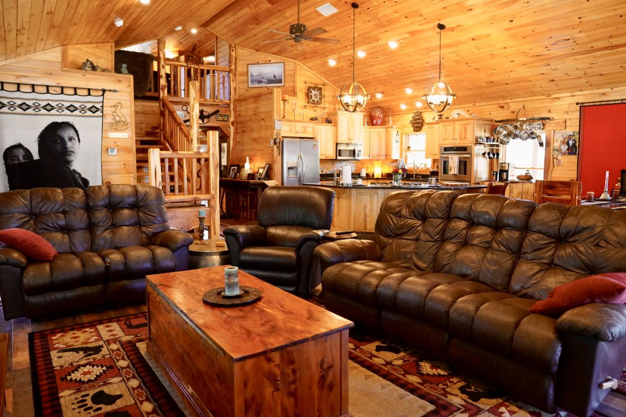 Exceptional gated equestrian estate - photo 8