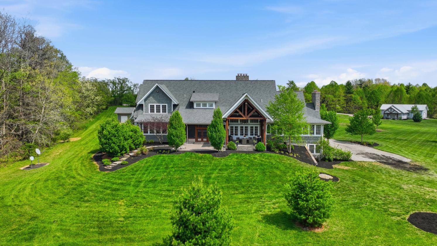 World-Class Estate in Need of Horses - photo 3