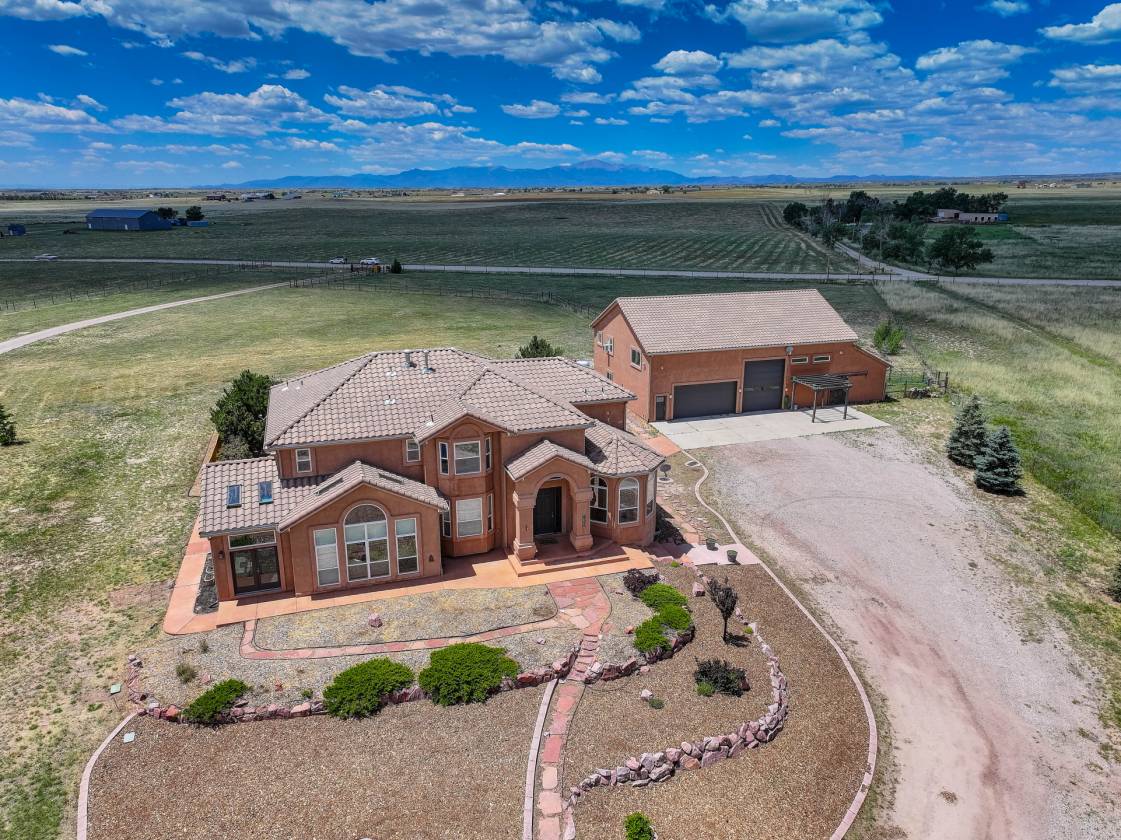 Horse Property for sale.