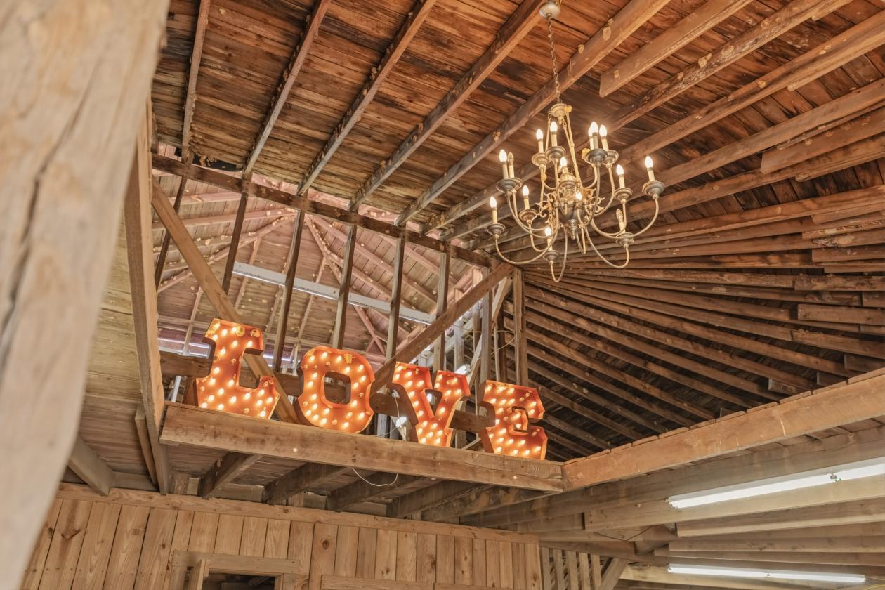 Rare Historic Round Polo Barn - photo 10