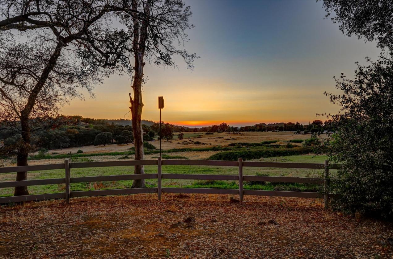 Sunset and Snowcapped Sierra Views - photo 9