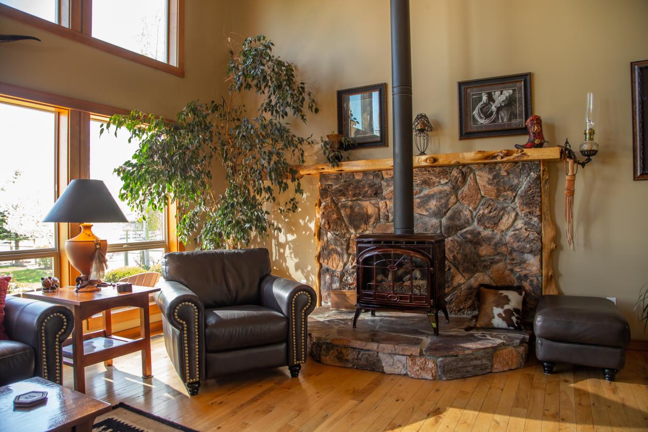 Horse Farm & Equestrian Estate in Bend - photo 26