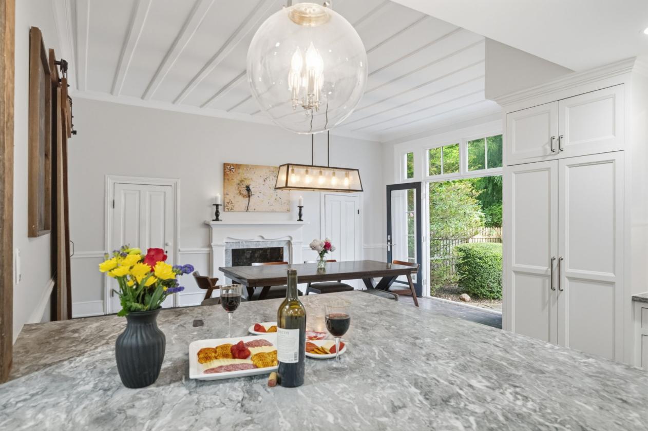McElroy House | Historic 5 Acre Horse/Hobby Farm - photo 12