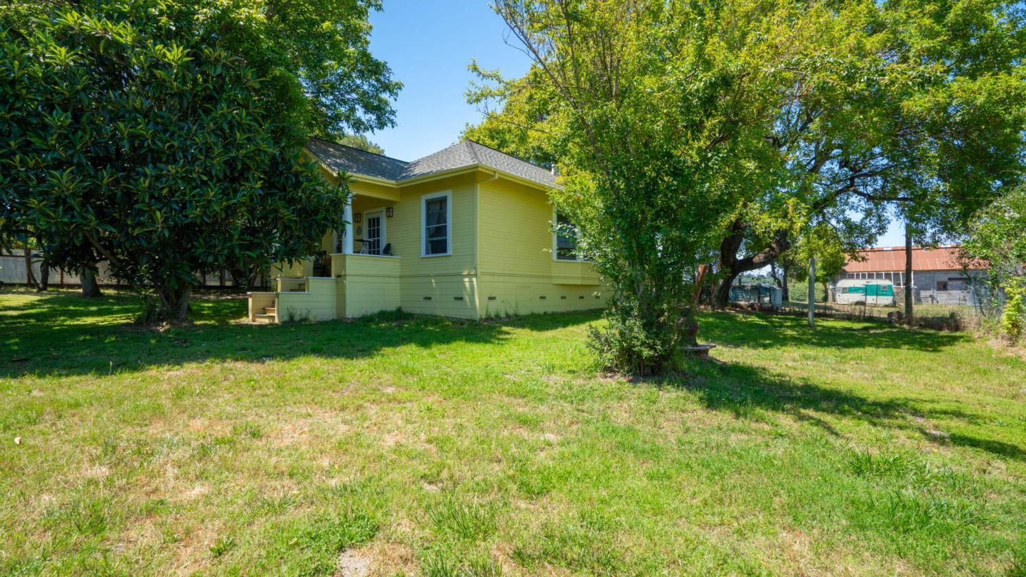 Beautiful 10 Acre Horse Property - photo 19
