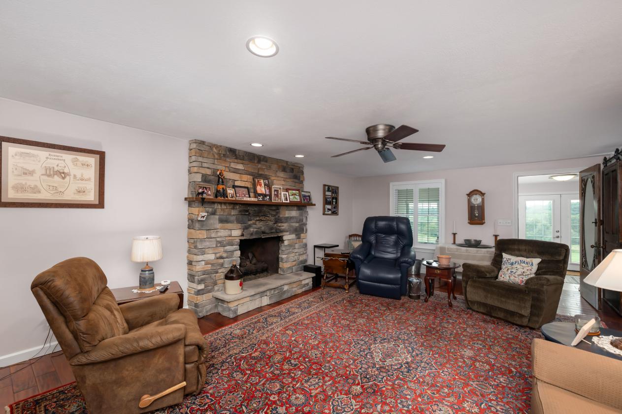 Prime Horse Property on 19 Acres - photo 9
