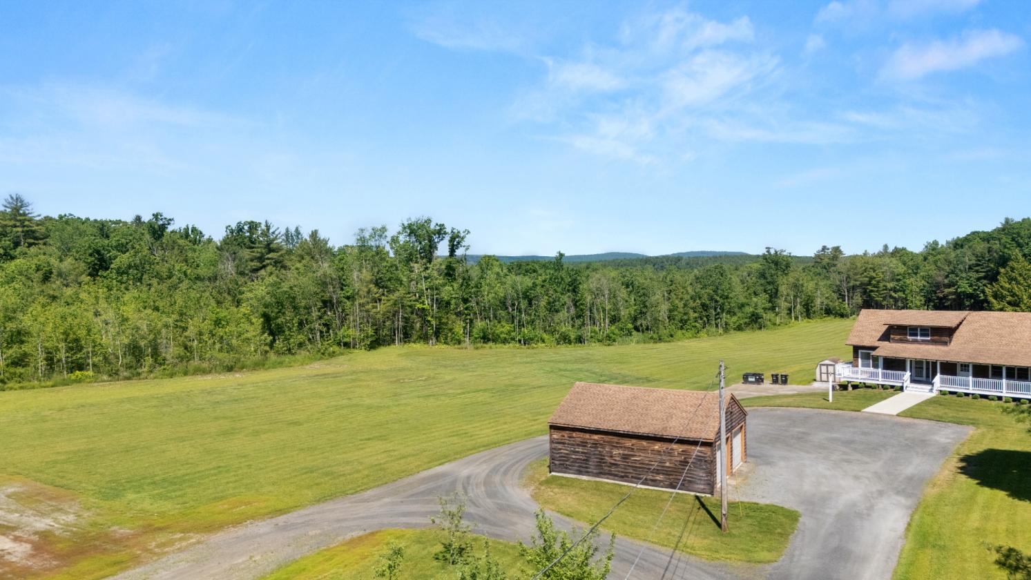 Nestled in the heart of Great Barrington - photo 2