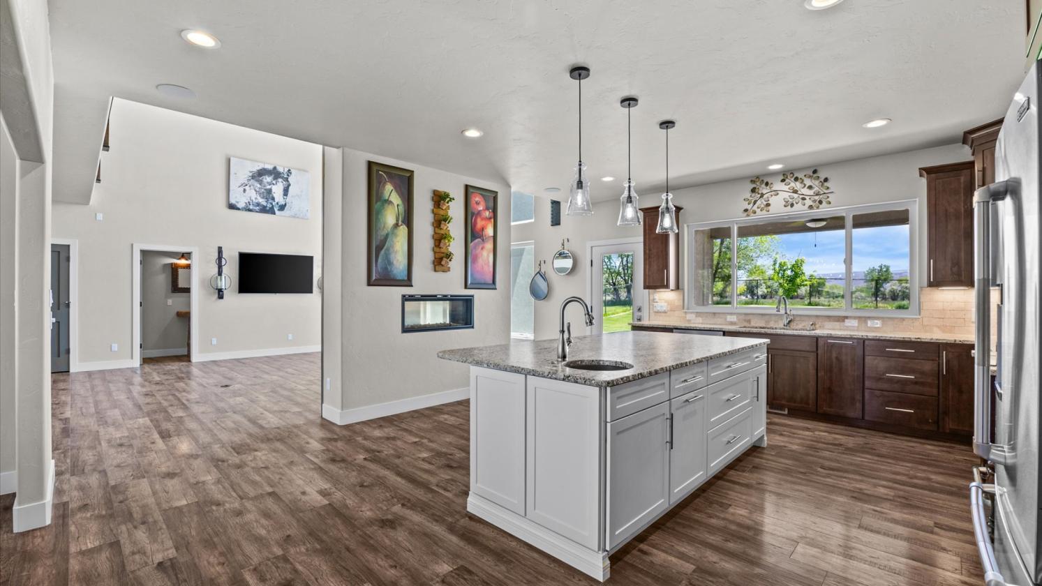 Experience luxury country living in this stunning - photo 8