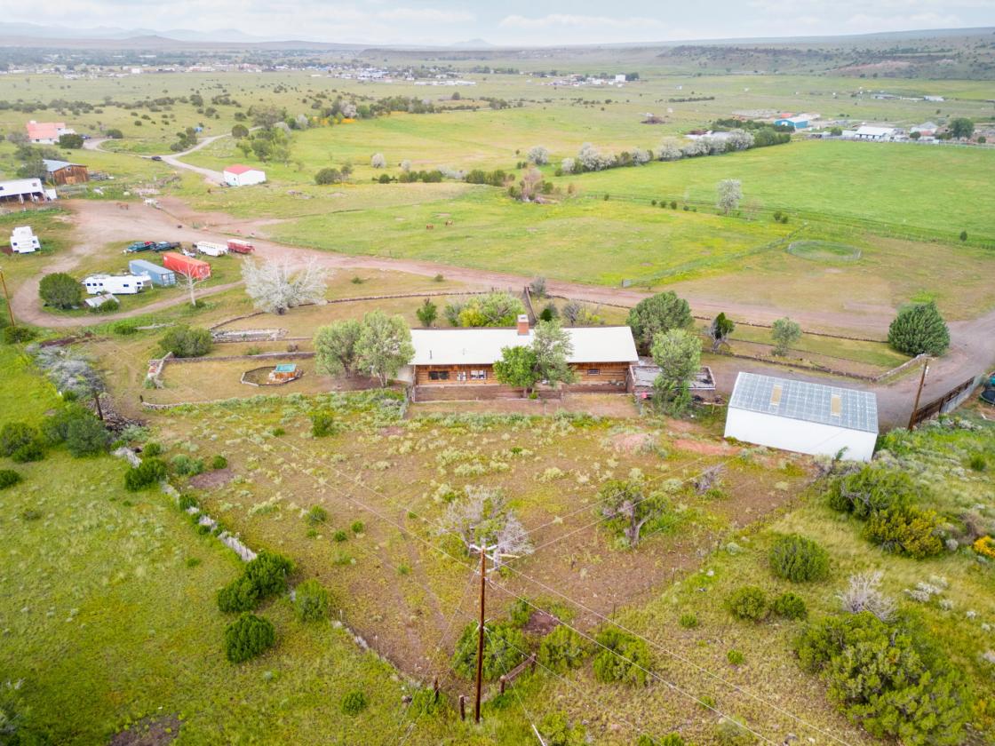 Gorgeous Home,Huge Shop, Perfect Horse Property - photo 29