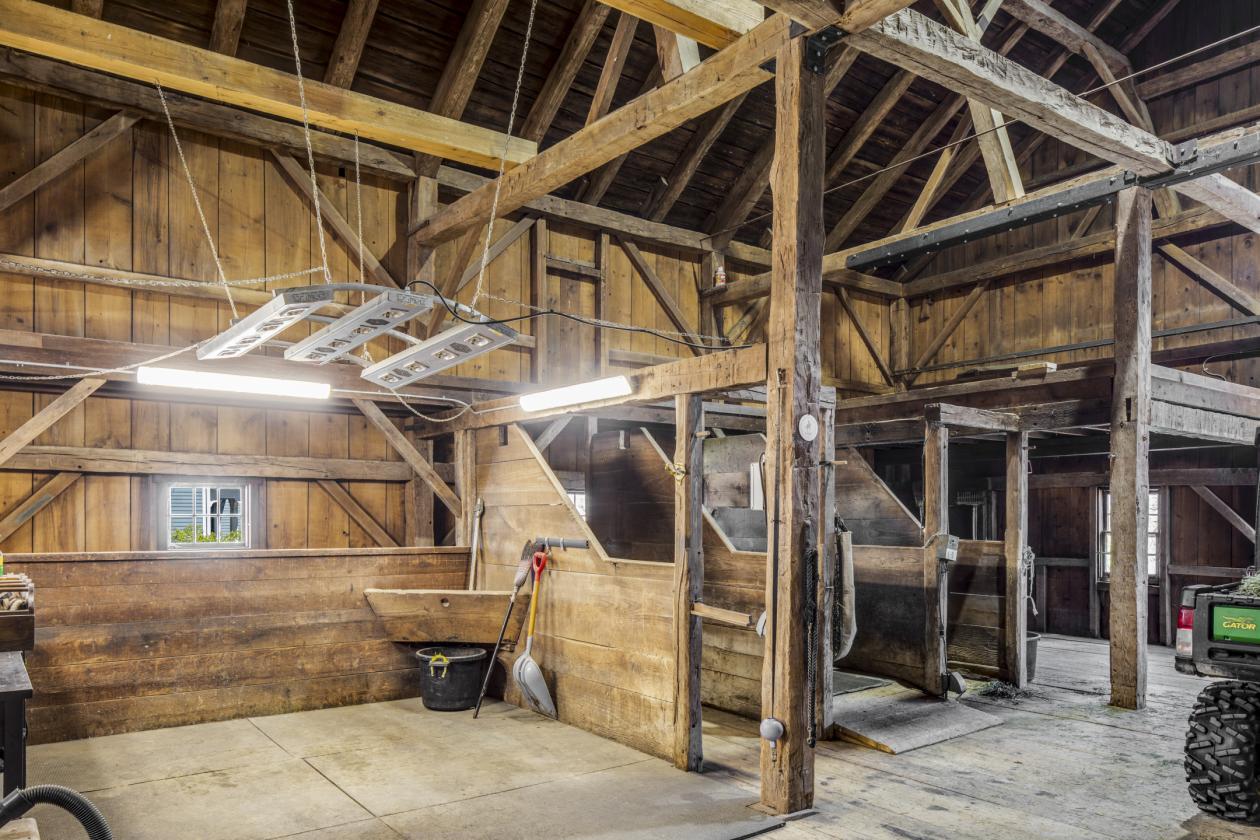Turnkey Equestrian Estate with Indoor Arena - photo 17