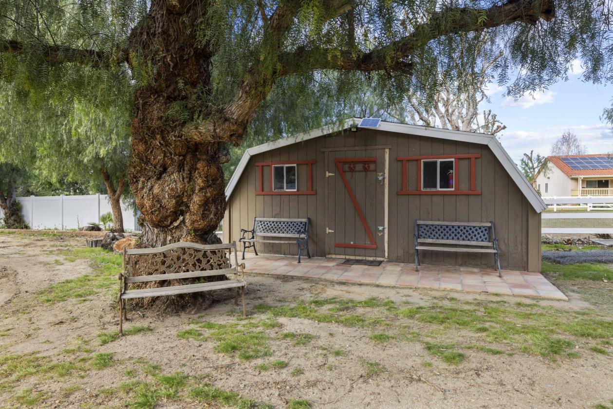Amazing Horse Ranch just outside of Los Angeles - photo 24