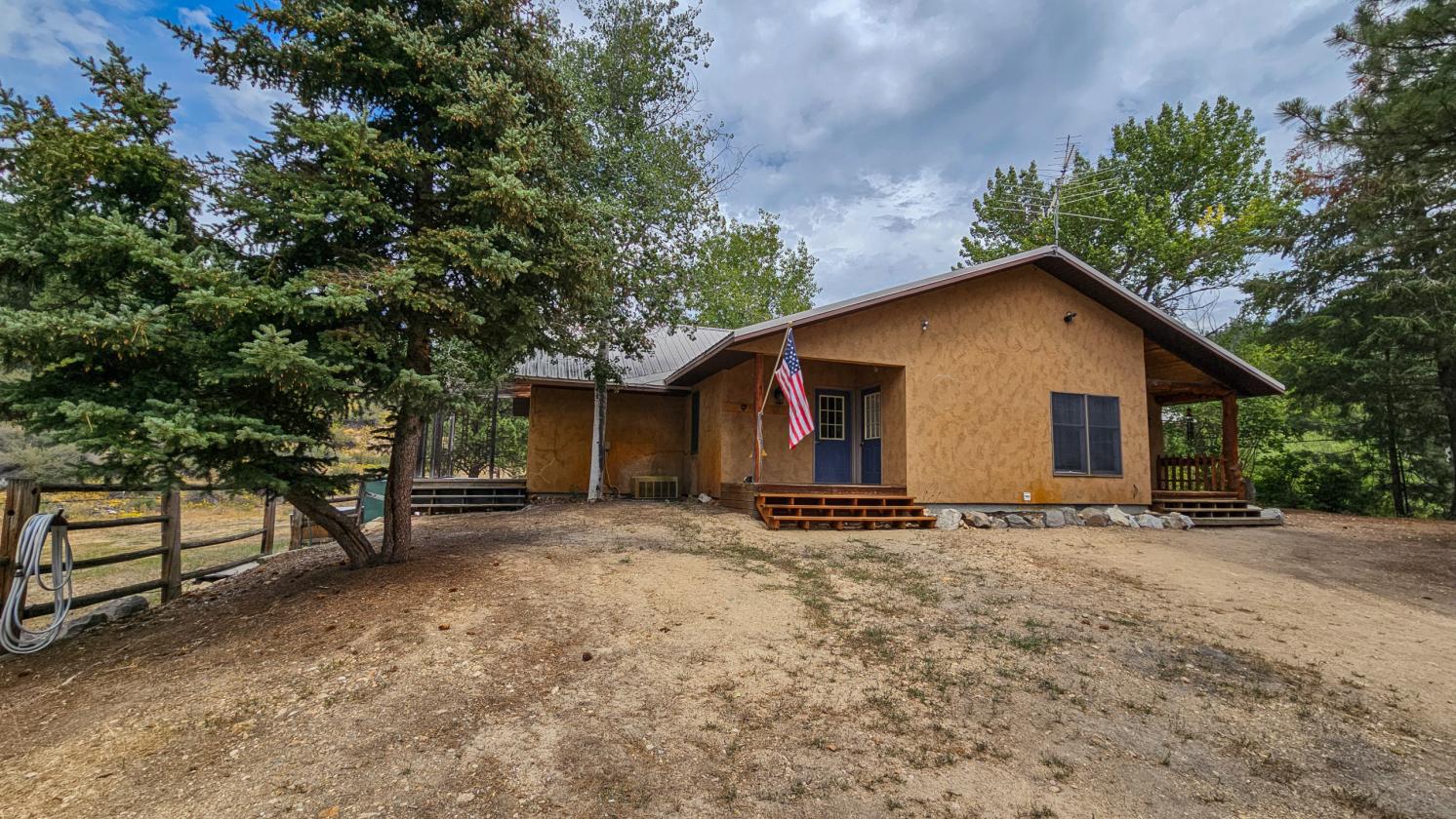 Mountain horse property backing to Boise Forest - photo 1